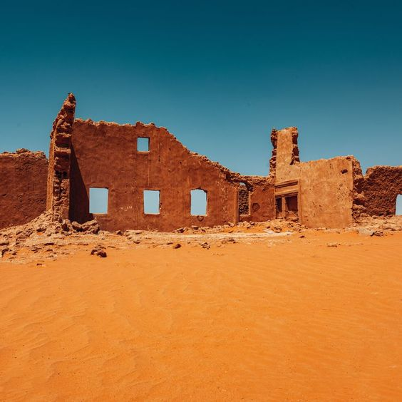 Стены, отделяющие нас от Бога